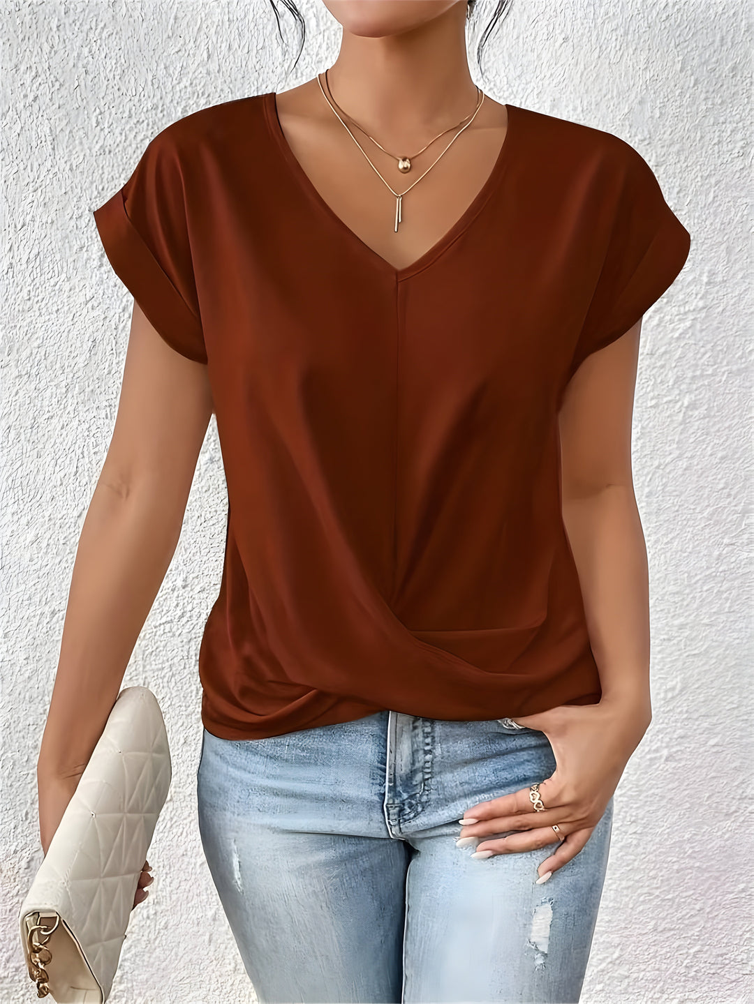 Amara | Twist V-Neck Top