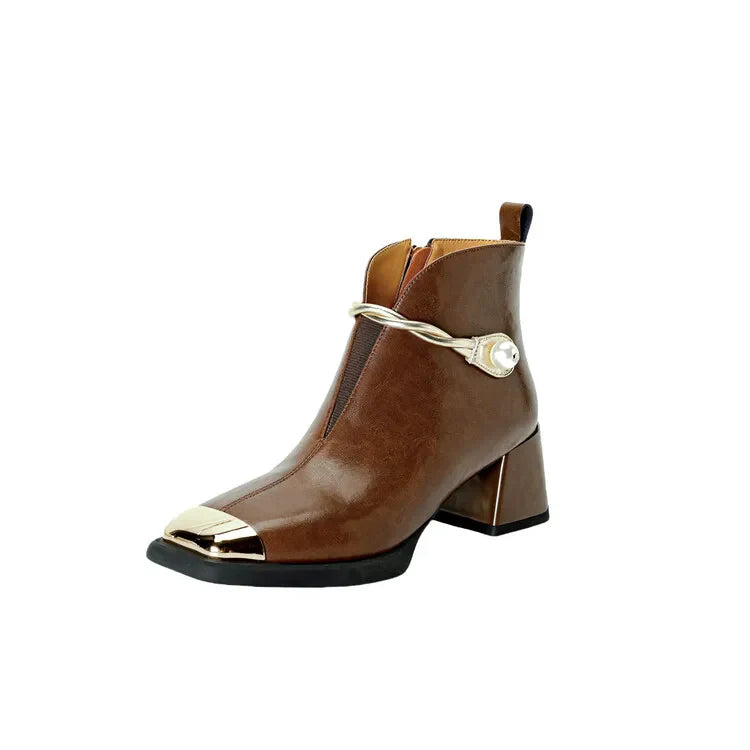 Avenya | Pearl Detail Boots