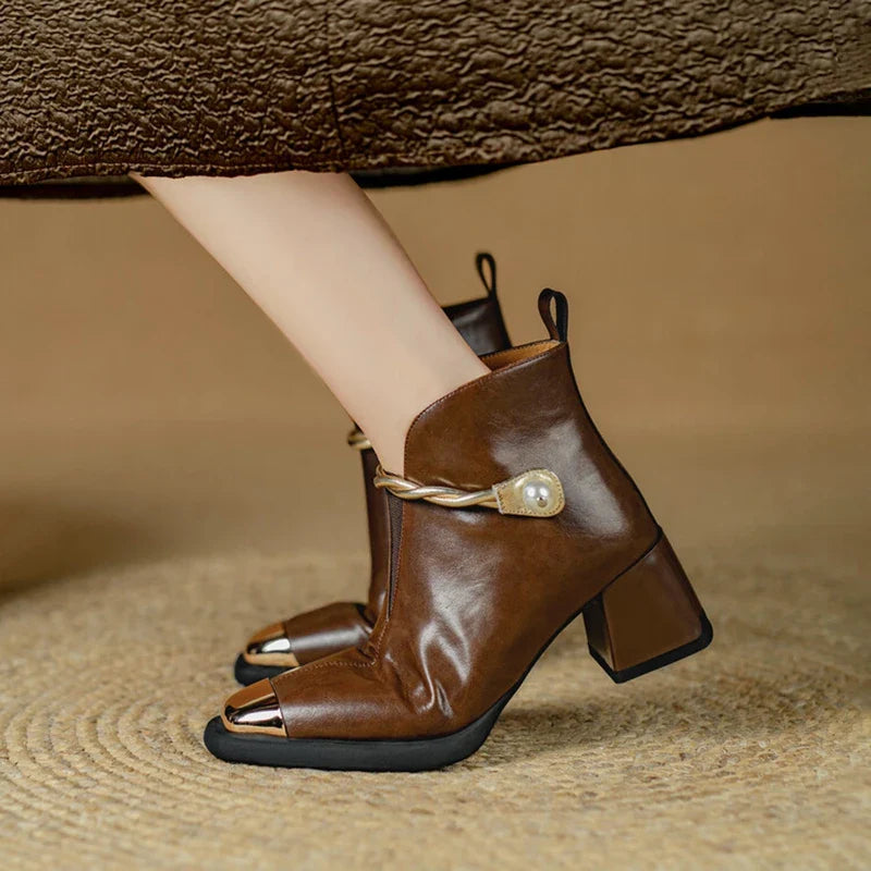 Avenya | Pearl Detail Boots