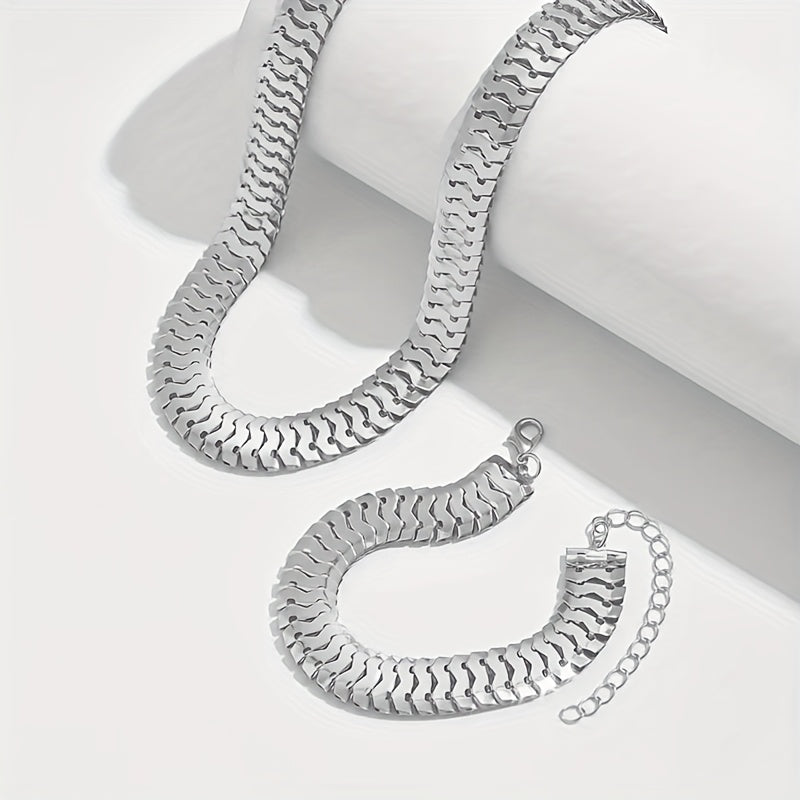 Spring & Summer Necklace Set – Polished Metal Finish