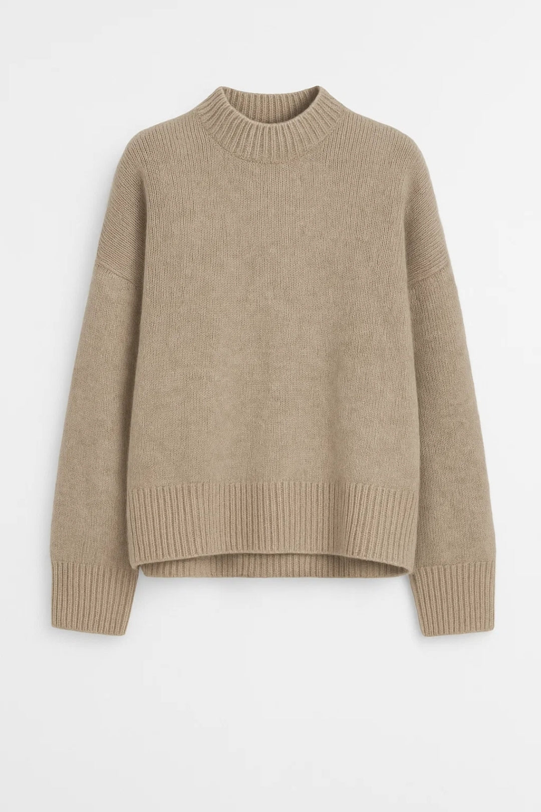 GEBREIDE TRUI | RELAXED PASVORM MET RONDE HALS | TIJDLOOS EN COMFORTABEL