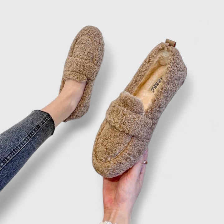 Enid | Warm Slippers with Elegant Design