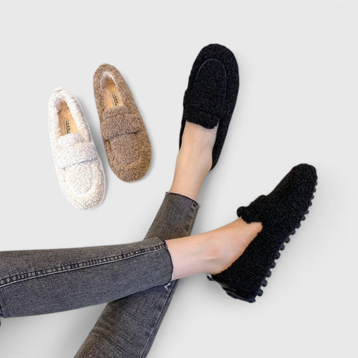 Enid | Warm Slippers with Elegant Design