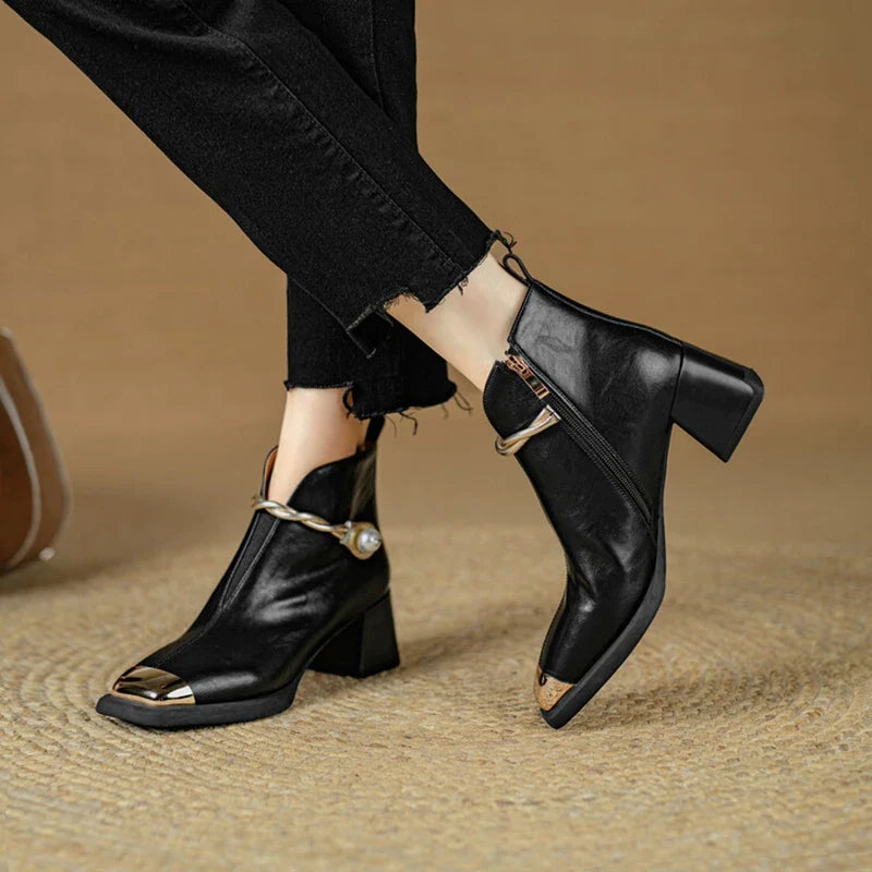 Avenya | Pearl Detail Boots