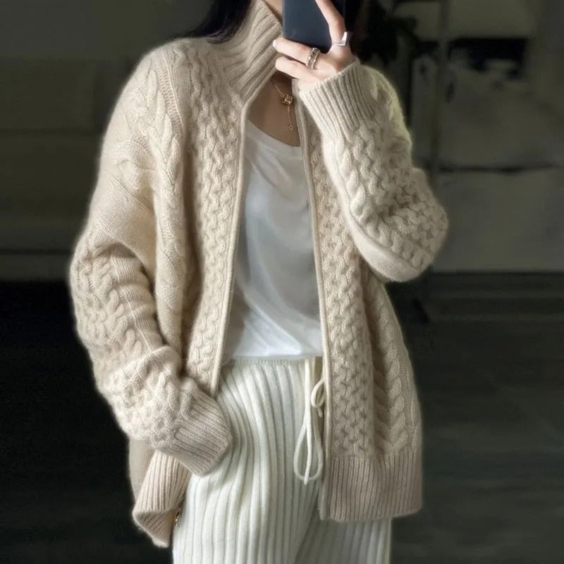 Evarine | Cable-Knit Cardigan